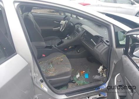 2010 Toyota Prius Iii z USA, uszkodzony, nr VIN JTDKN3DUXA0114369